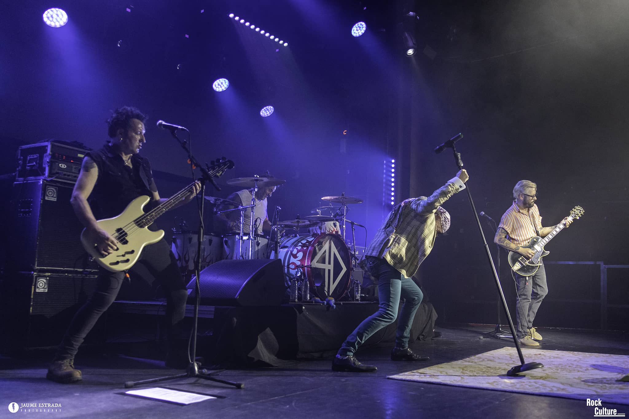El Drogas - 40 aniversario Barricada - Sala Apolo Barcelona