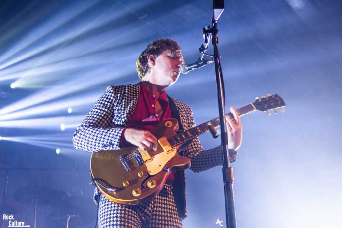 guitarrista the kooks